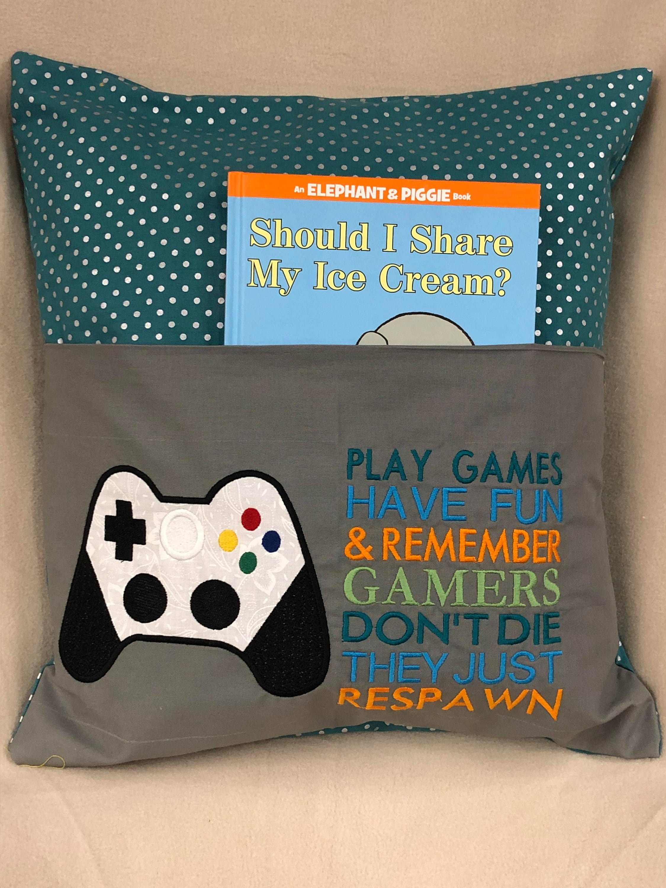 Game controller applique 5 x 7 gaming pocket reading cushion  etsy Game controller applique 5 x 7 gaming pocket reading cushion  etsy