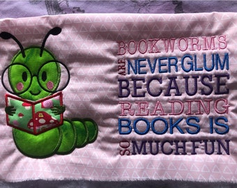 Bookworm Pocket Reading Insect Design Pocket Pillow 5 x 7 Embroidery Design, Not a physical item! Digital Download Only