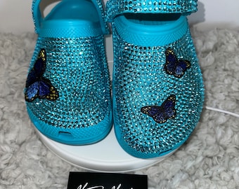 I miei zoccoli personalizzati fatti a mano con farfalle di strass