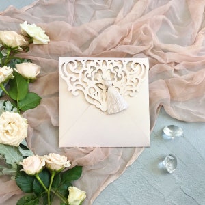Hochzeitseinladung Klares Acryl, Luxus-Schnittumschlag mit Seidenquaste