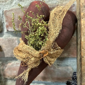 Primitive Grungy Valentines Day Heart, Happy Valentines Day Decor, Grungy Primitive Bowl Fillers