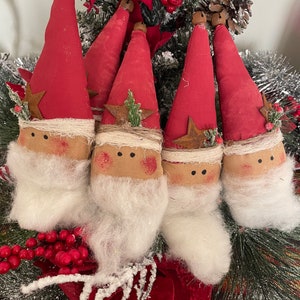 Primitive Santa Claus ornie - Bowl Filler - Mr Christmas - Primitive