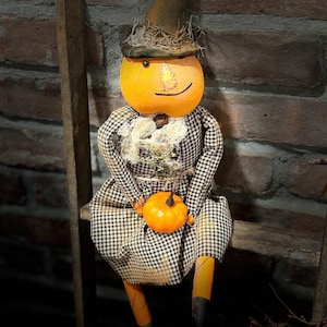Primitive Grungy Kürbis-Puppe ~ Primitive Herbst Dekor ~ Bauernhaus Halloween Dekor