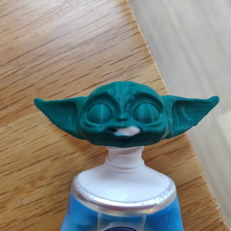 Baby Yoda Toothpaste Topper Tube Lid Mandalorian Star Wars Grogu