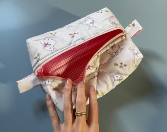 Bolsa de accesorios con estampado de conejo / accesorios para conejos / estampado de conejo / almacenamiento de mascotas / bolsa de artículos de tocador cosméticos de maquillaje / ropa de cama de conejo / bolsa acolchada