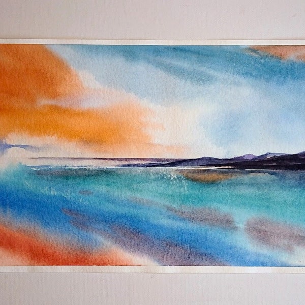 Paysage aquarelle originale mer ciel nuages ombre légère maritime marine orange turquoise paysage format 21 x 40 cm peint à la main pièce unique pas une impression