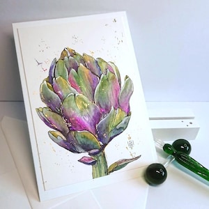 Carte pliante peinte à la main artichaut avec effets brillants en or et violet, aquarelle originale au format portrait 11,5 x 17 cm avec enveloppe, unique