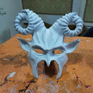 Venezianische weiße Teufelsmaske Unisex zum Bemalen aus Pappmaché, handgefertigt, Pappmaché, venezianische Maske, weiße Maske, Karnevalsmaske