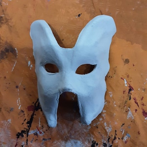 Venetian butterfly mask in papier-mâché, white to paint,hand made,venetian mask,paper mache mask,carnival mask