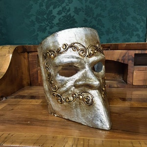 Casanova Bauta papier-mâché mask handmade in silver leaf with baroque decorations, gold leaf, hand made, paper mache, Venetian mask