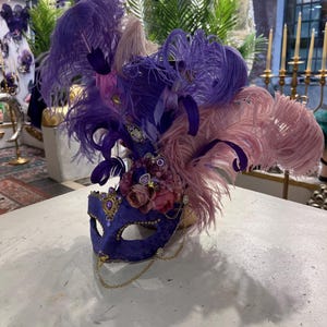 Colombina Original Venetian Mask Swan in papier-mâché, hand-decorated with feathers and crystals, hand made, paper mache mask, Venetian mask