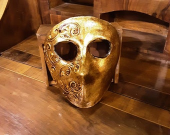 Venetian moraine original mayfish mask