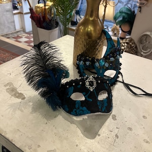 2 pair masks Colombina Original Venetian Swan mask in papier-mâché, hand decorated with feathers and crystals, hand made