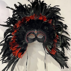 Máscara Veneciana, Máscara de Mujer, Jolly Velvet, hecha a mano en papel  maché -  España