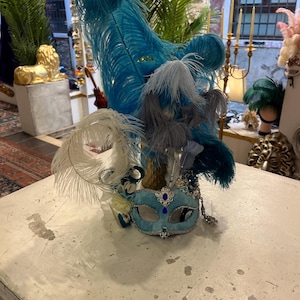 Colombina Original Venetian Mask Swan in papier-mâché, hand-decorated with feathers and crystals, hand made, paper mache mask, Venetian mask