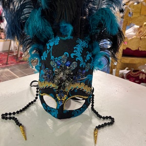 Colombina Original Venetian Swan mask in papier-mâché, hand decorated with feathers and crystals, hand made, paper mache mask, Venetian mask image 2