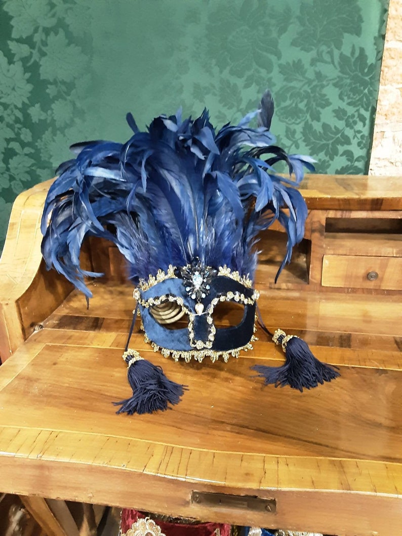 Venetian Dove mask inpesta with Large Feathers, velvet and cryst Venetian Dove mask inpesta with Large Feathers, velvet and cryst