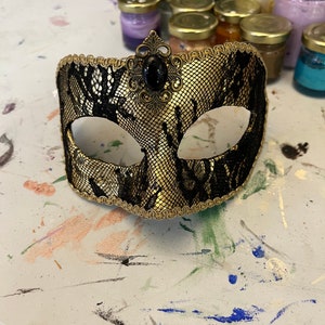 Original Venetian mask, papier-mâché colombina, gold-silver leaf and Venetian baroque decorations