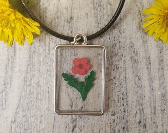 Red Flower Resin Pendant Necklace, Real dried and pressed flower, Floral Jewelry