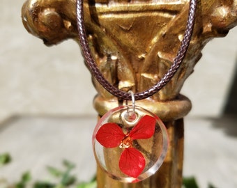 Resin Floral Jewelry, Circular Dried Red Flower Resin Pendant  Necklace, pressed flower jewelry