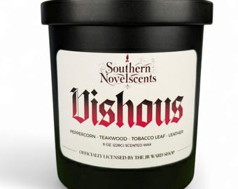 Vishous - Candela ispirata alla Confraternita del Pugnale Nero™ con licenza ufficiale - Candela personalizzata da 8 oz con miscela di albicocca e soia - Profumo di libro - BDB