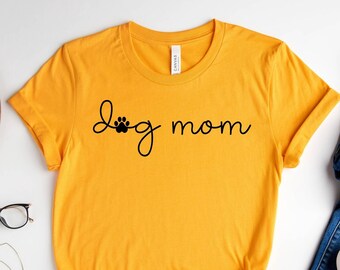 Camisa de mamá de perro, Regalo de mamá de perro, Camiseta de mamá de perro, Camiseta de mamá de perro, Regalo para ella, Amor con animales, Mamá de piel, Camisa de mamá de perro para mujeres, Camisa de mamá de perro