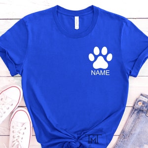 Custom Dog Name Shirt, Dog Paw Shirt, Dog Mom, Pocket Paw Shirt, Custom Dog Mom Shirt, Vet Tech Shirt, Vet tech week, Gepersonaliseerd hondenshirt