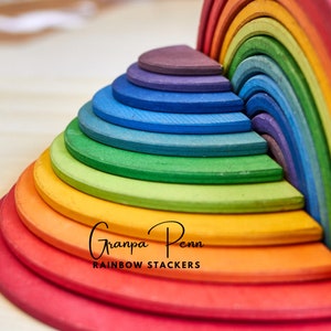 Großes hölzernes helles Grimms Art Regenbogen-Stapler-Spielzeug, Waldorf-Regenbogen-Stapler, Regenbogen-hölzernes hölzernes Puzzle, Kindergarten, Montessori Spielzeug