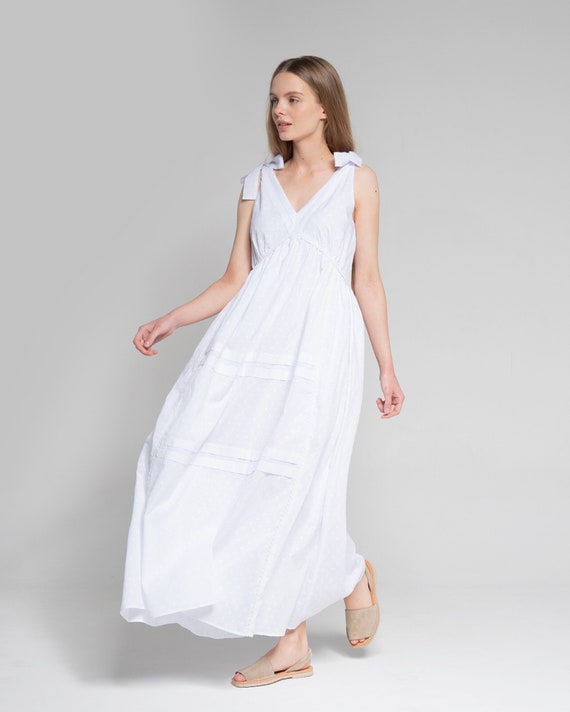 white holiday maxi dress Long Sleeve Maxi Dress White
