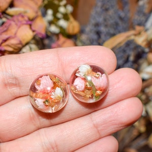 Resin earrings | Handmade jewelry | Resin jewelry | Flower Earrings | Real Flower Earrings