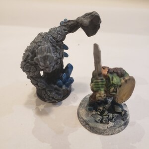 RPG Miniatures: Earth Elemental, Grey