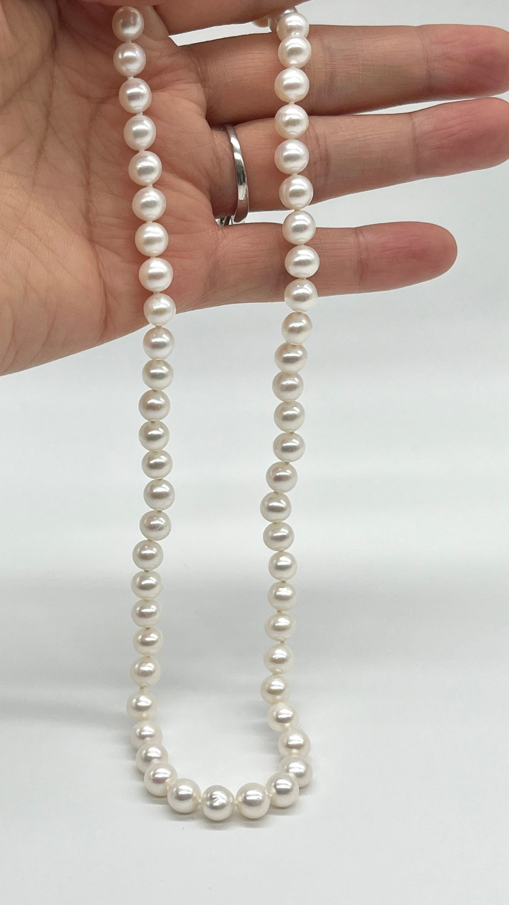 ネックレス・ペンダント Classic Pearl Necklace(4mm/6mm) #9744 Classic Pearl Necklace, 6-7mm, Unisex White Pearl Necklace