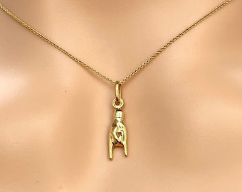 Gold Hand Charm, 10K Solid Gold Mano Cornuto Pendant, Gold Good Luck Charm, Rock n Roll Salute, Gold Layering Pendant, Gold Italian Amulet