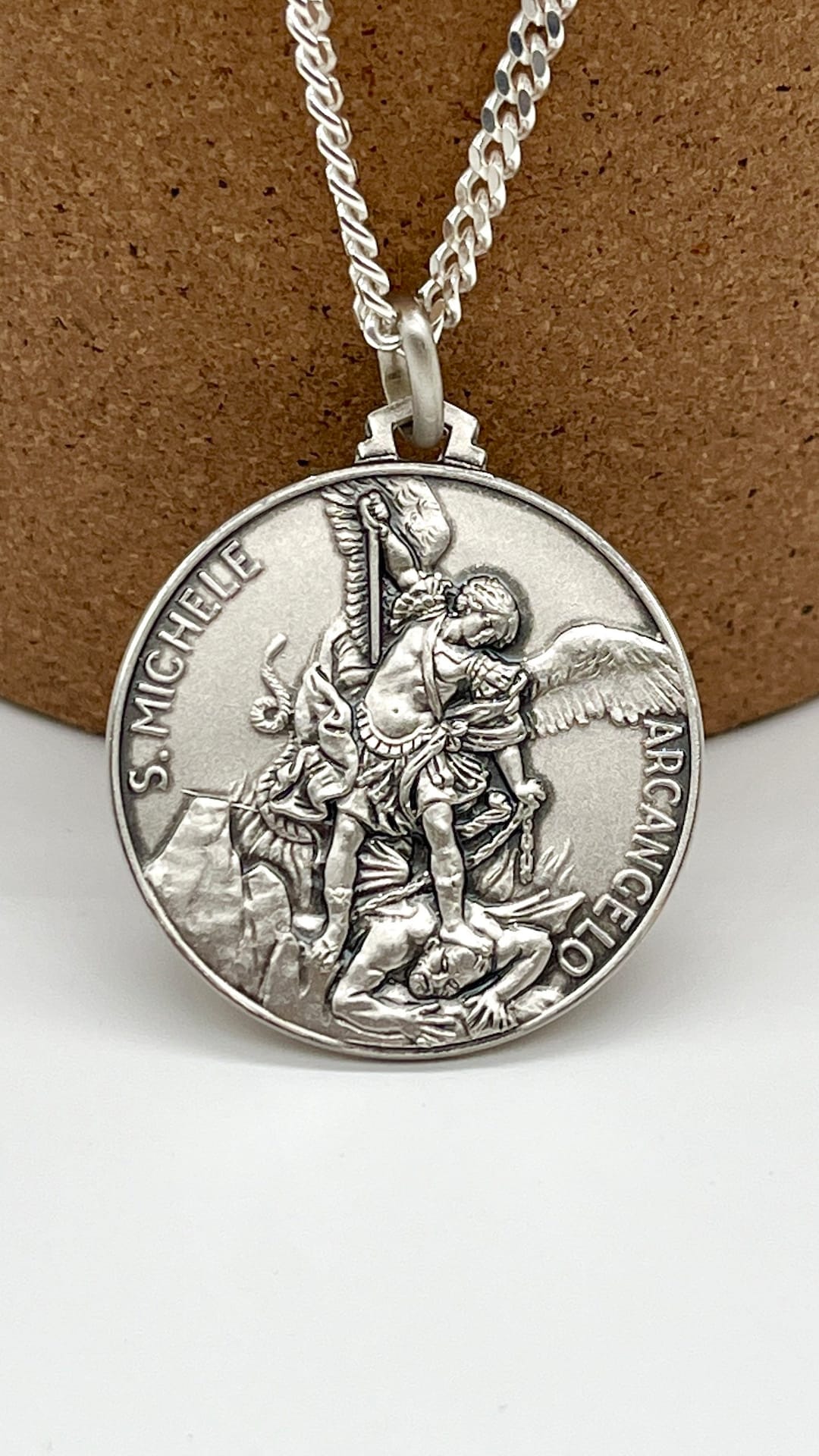 O medaglia religiosa rotonda scapolare sacra "esclusiva" - Italia