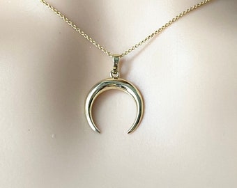 Crescent Horn Necklace, 10K Solid Gold Celestial Pendant, Dainty Minimalist Jewelry, Birthday Gift for Daughter,