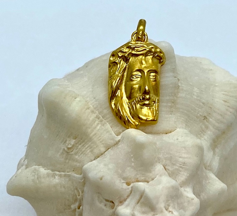 Birthday Gift Free Shipping Fine Gold Jewerly Italian Made Jesus Head Pendant 14K Solid Gold Jesus 3D Design Religious Pendant