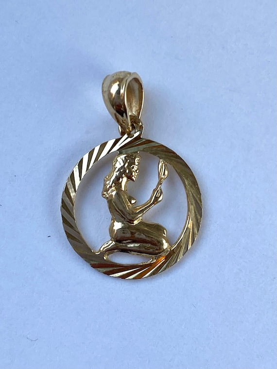 ペンダント乙女像 ペンダント乙女像