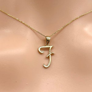 Collar de oro con la letra F, colgante con fuente cursiva de 10 quilates, disponible en todas las letras, regalo de cumpleaños para mujer, regalo para el Día de la Madre, joyería para el día a día.