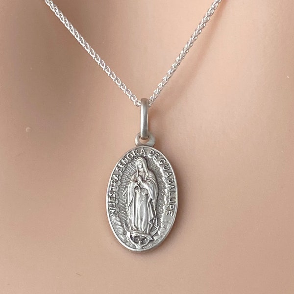 Pendentif Dame de Guadalupe, 16 mm, argent sterling 925 fabriqué en Italie, collier religieux, cadeau d'anniversaire pour femme, cadeau de fête des mères