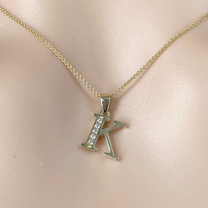 Colgante de oro con letra K, inicial de letra K de 10 quilates y 14 quilates con circonita cúbica, collar minimalista para mujer, para novia