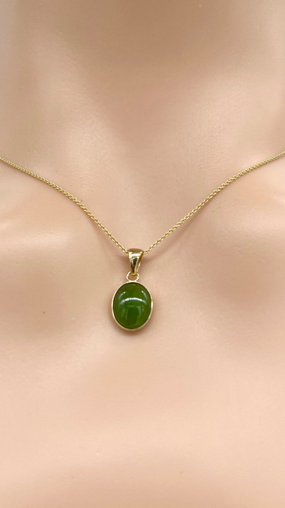 One Piece Vintage Gold Tone Green Natural Jade Stone Charm Necklace for  Women Daily Decoration | SHEIN EUR
