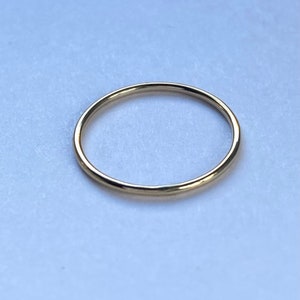 10K 14K Solid Gold Wedding Band, 1mm Yellow Gold Ring, Dainty Stacking Ring, Birthday Gift for Women, Thumb Ring, Christmas Gift