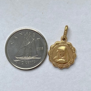 18K Gold Virgin Mary Pendant, 12mm, Madonna Gold Necklace, Catholic Religious Jewelry, Birthday Gift for Wife,