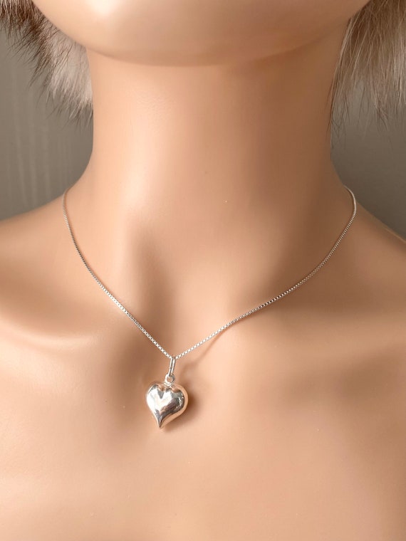 Silver pendant for girlfriend deals
