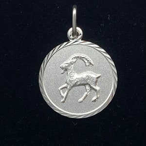 Capricorn Pendant Zodiac Sign,18mm , 925 Sterling Silver Round Necklace, Fancy Silver Pendant, Birthday Gift for Women, Mothers Day Gift