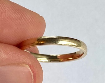 14K Gold Wedding Band, 2.4mm, Gold Wedding Ring, Plain Solid Gold Band, Unisex Wedding Ring, Stackable Rings,
