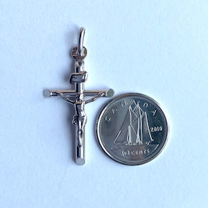 18K Cross Necklace, White Gold Crucifix Pendant, Cross Jewelry Women, Crucifix For Girl, Birthday Gift for Women,