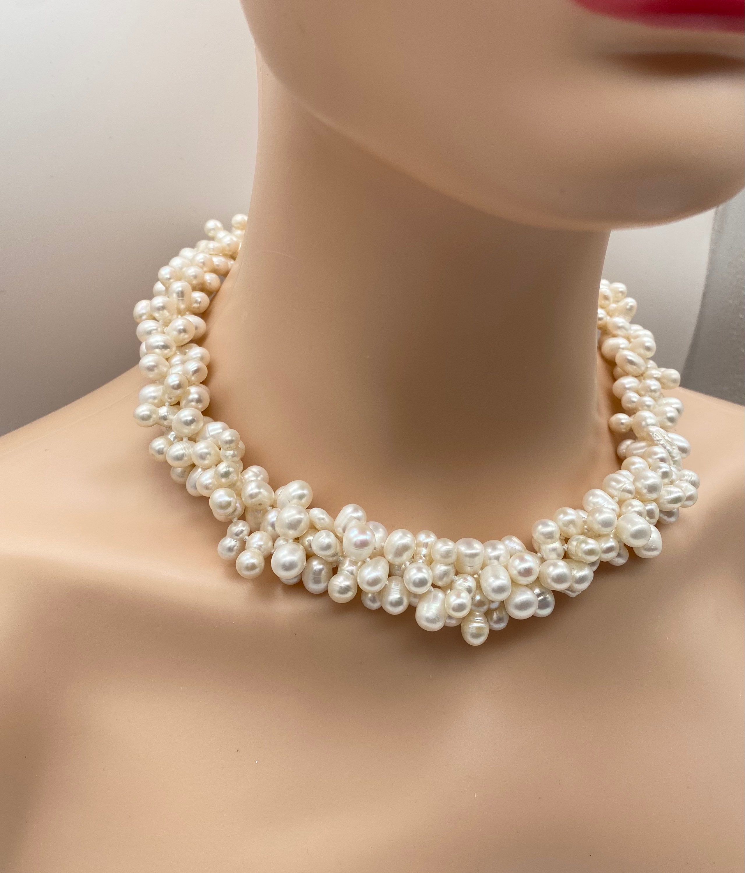 White Freshwater Pearl Necklace, Multistrand Bib on Silk Ribbon, Statement  Pearls, Wedding Fashion, Deluxe Pearls, Bridal Accessory