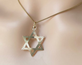 Star of David Pendant, 14K Solid Gold Star Necklace, Unisex Pendant, Shield of David, Jewish Amulet Pendant, Birthday Gift for Jewish Friend