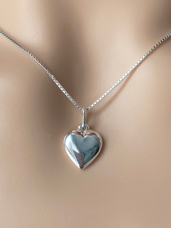 Silver Repousse Sweetheart Heart Locket Pendant Necklace – Boylerpf